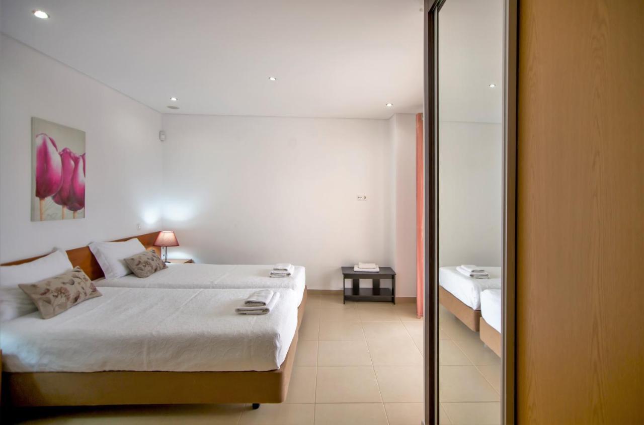 Villa Rafaella II Palace By Atlantic Places Albufeira Luaran gambar